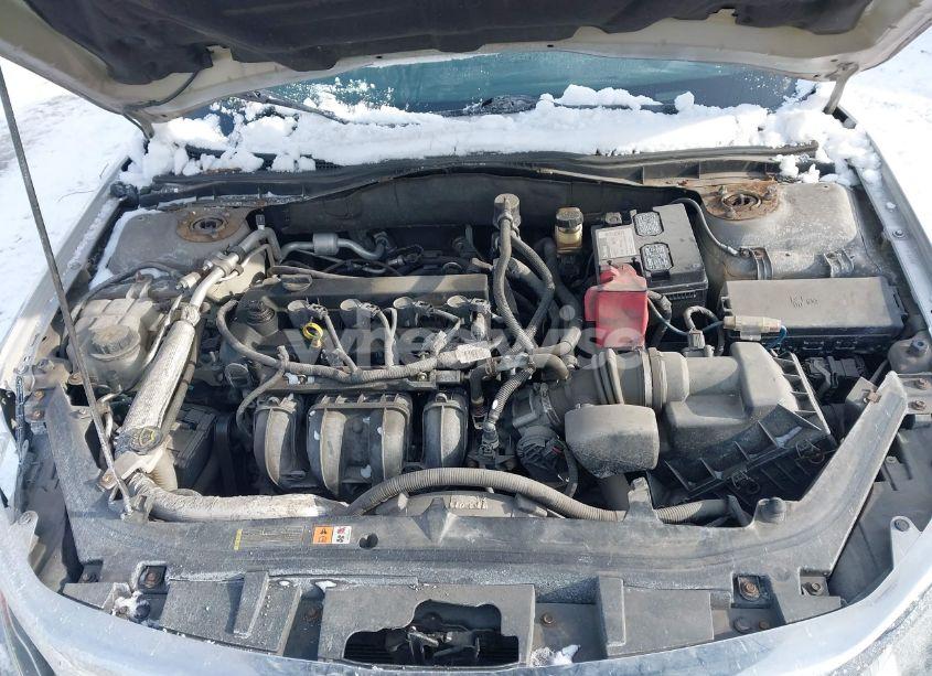 Photo 10 of 2010 Ford Fusion SE (VIN 3FAHP0HA6AR219287)