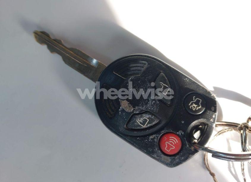 Photo 11 of 2010 Ford Fusion SE (VIN 3FAHP0HA6AR219287)