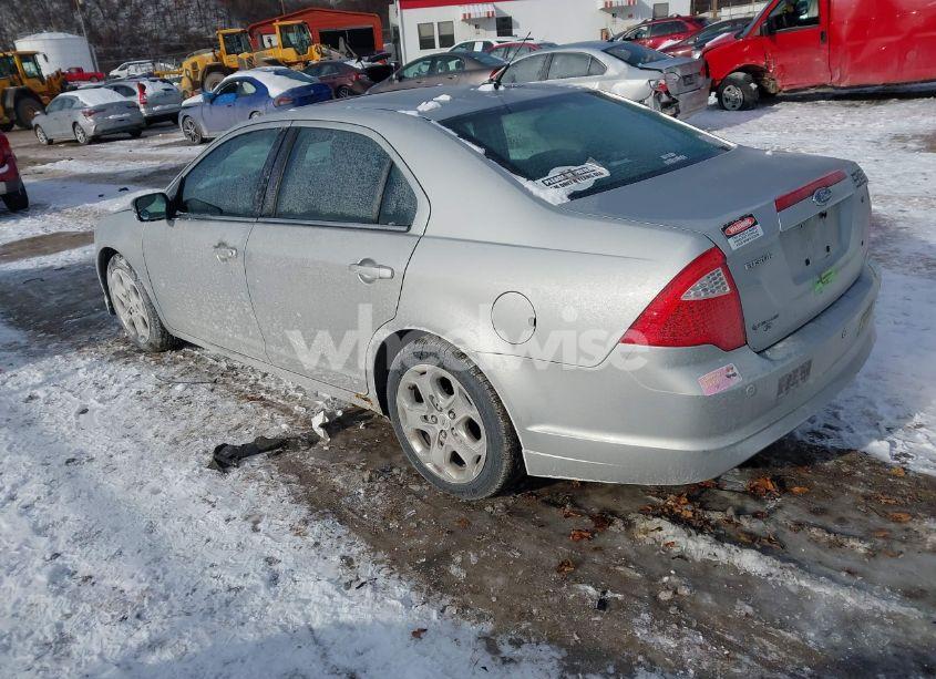 Photo 3 of 2010 Ford Fusion SE (VIN 3FAHP0HA6AR219287)