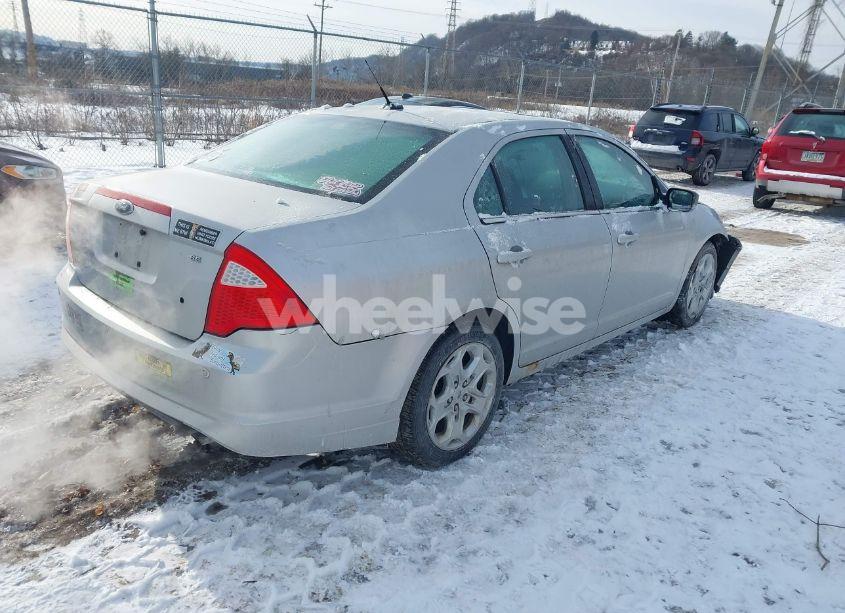 Photo 4 of 2010 Ford Fusion SE (VIN 3FAHP0HA6AR219287)