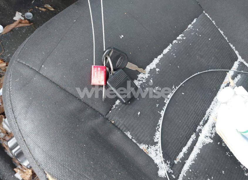 Photo 11 of 2010 Ford Fusion SE (VIN 3FAHP0HA6AR255383)