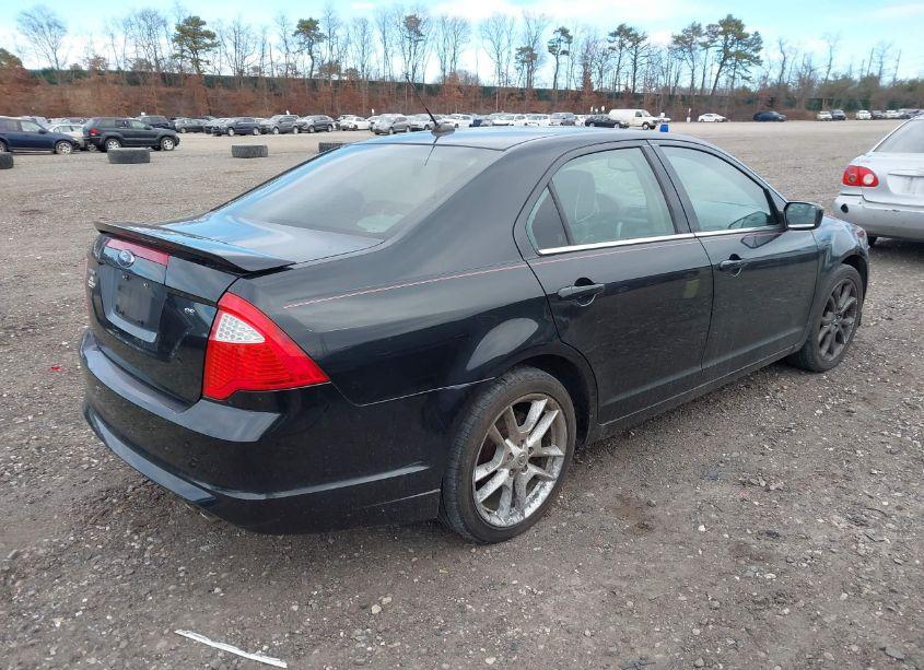 Photo 3 of 2010 Ford Fusion SE (VIN 3FAHP0HA6AR295849)