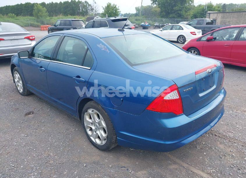 Photo 3 of 2010 Ford Fusion SE (VIN 3FAHP0HA6AR392162)