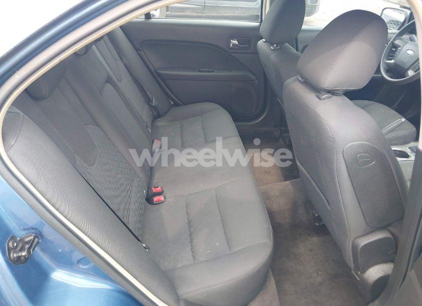 Photo 8 of 2010 Ford Fusion SE (VIN 3FAHP0HA6AR392162)