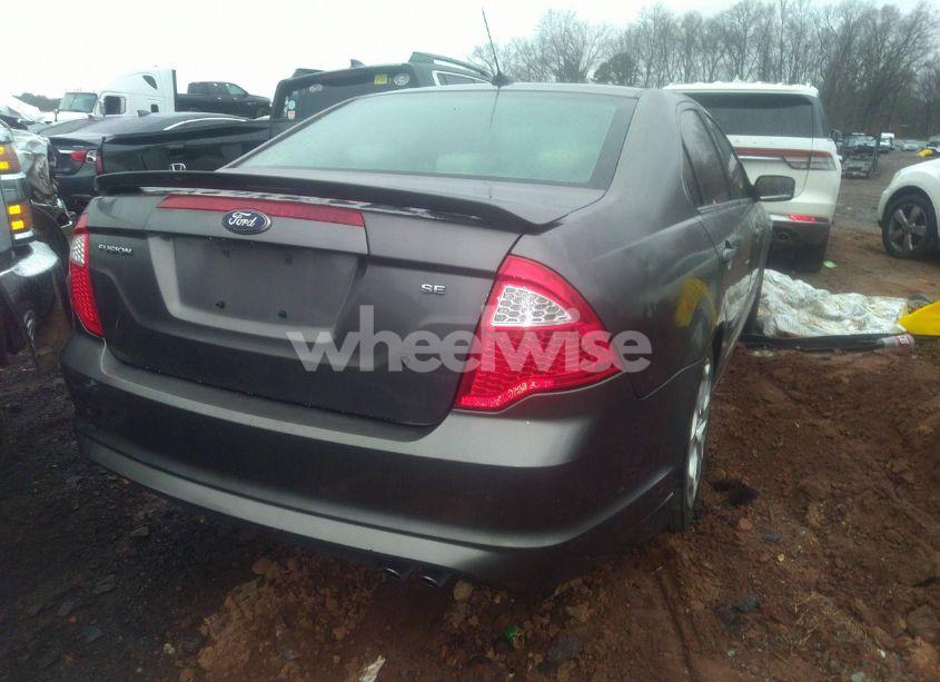 Photo 4 of 2010 Ford Fusion SE (VIN 3FAHP0HA6AR393764)