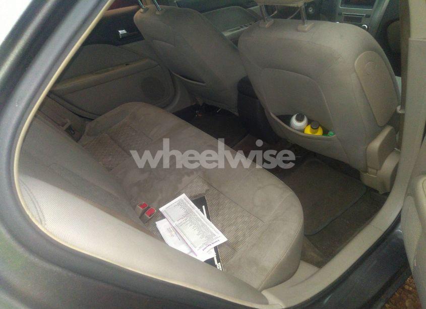 Photo 8 of 2010 Ford Fusion SE (VIN 3FAHP0HA6AR393764)