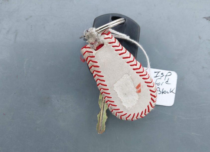 Photo 11 of 2010 Ford Fusion SE (VIN 3FAHP0HA6AR399659)