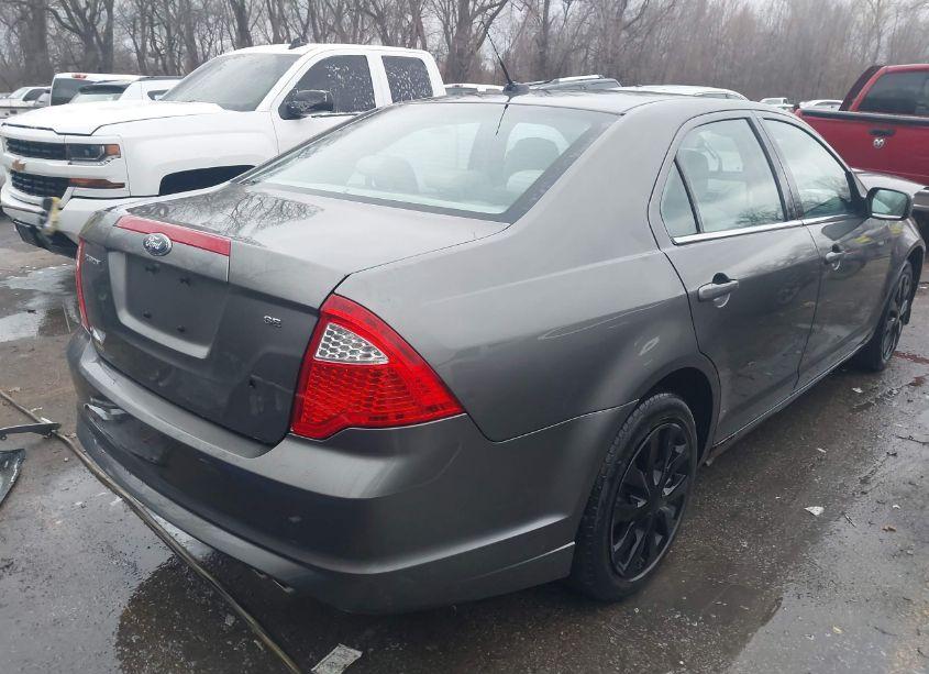 Photo 4 of 2010 Ford Fusion SE (VIN 3FAHP0HA6AR421952)