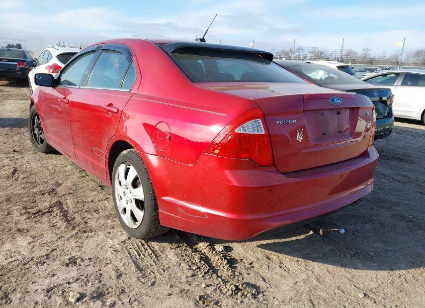 Photo 3 of 2010 Ford Fusion SE (VIN 3FAHP0HA6AR422664)
