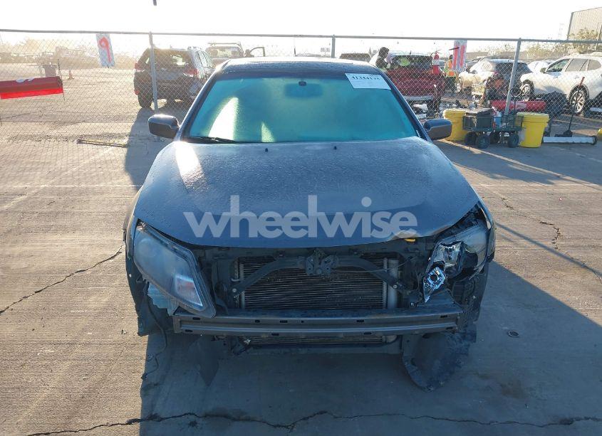 Photo 13 of 2011 Ford Fusion SE (VIN 3FAHP0HA6BR140087)