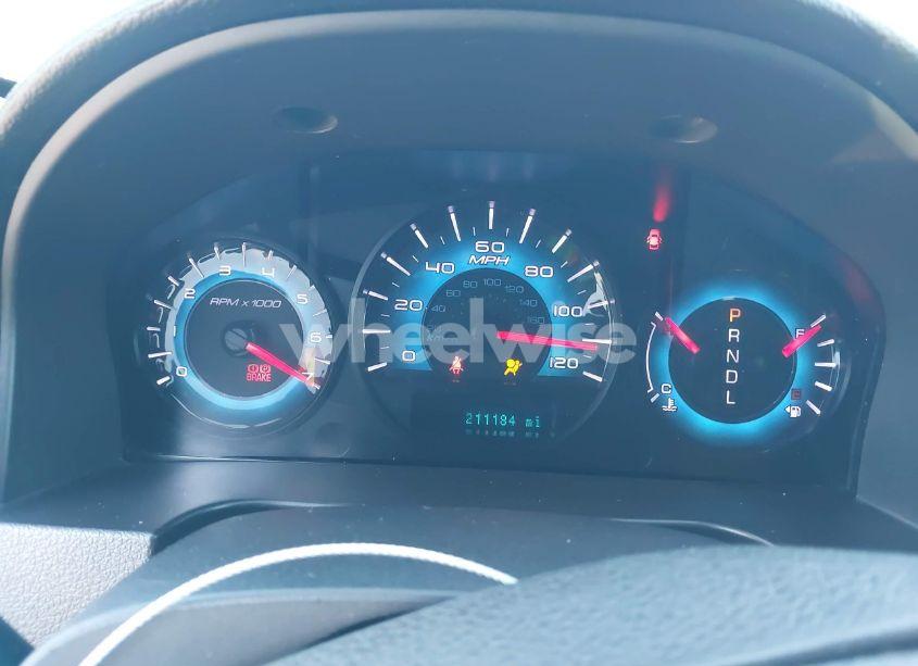 Photo 7 of 2011 Ford Fusion SE (VIN 3FAHP0HA6BR140087)