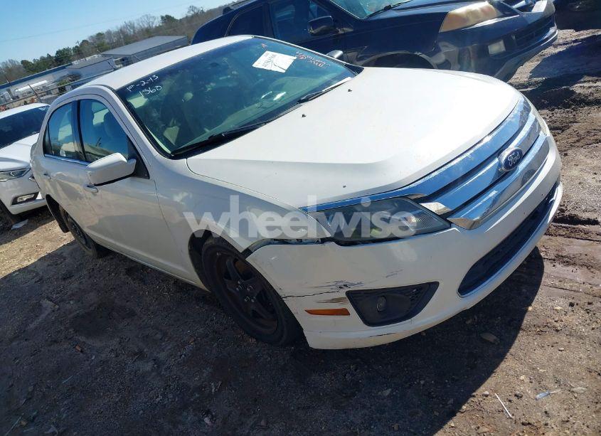 2011 Ford Fusion SE (VIN 3FAHP0HA6BR161229) main photo