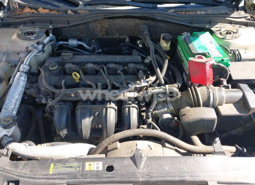 Photo 10 of 2011 Ford Fusion SE (VIN 3FAHP0HA6BR161229)