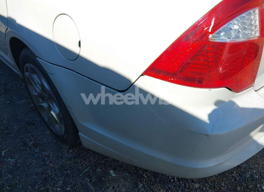 Photo 6 of 2011 Ford Fusion SE (VIN 3FAHP0HA6BR161229)