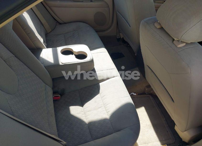 Photo 8 of 2011 Ford Fusion SE (VIN 3FAHP0HA6BR161229)