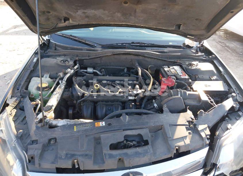 Photo 10 of 2011 Ford Fusion SE (VIN 3FAHP0HA6BR168892)