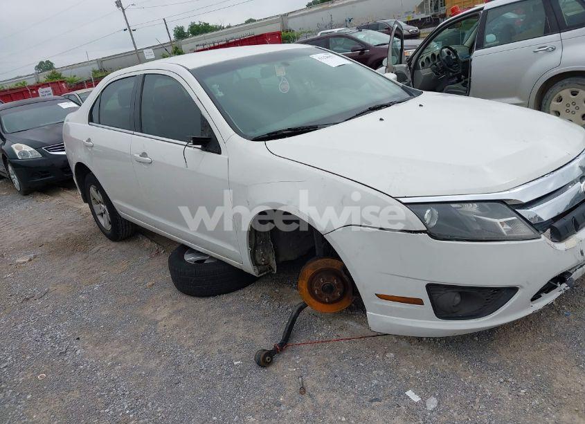 2011 Ford Fusion SE (VIN 3FAHP0HA6BR185160) main photo