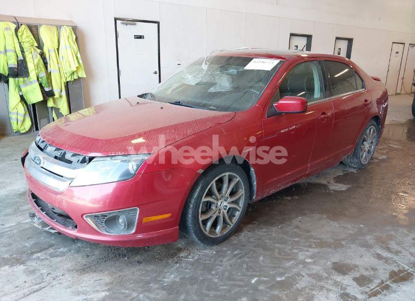 Photo 2 of 2011 Ford Fusion SE (VIN 3FAHP0HA6BR189600)