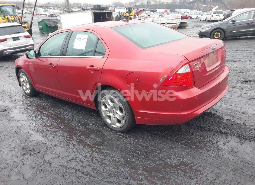 Photo 3 of 2011 Ford Fusion SE (VIN 3FAHP0HA6BR200644)