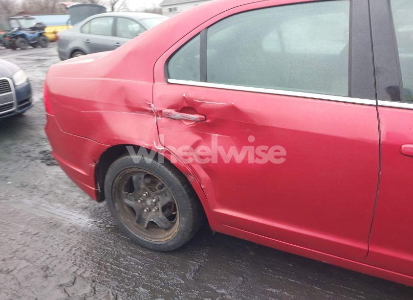 Photo 6 of 2011 Ford Fusion SE (VIN 3FAHP0HA6BR200644)