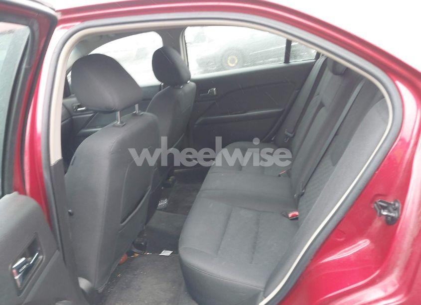 Photo 8 of 2011 Ford Fusion SE (VIN 3FAHP0HA6BR200644)