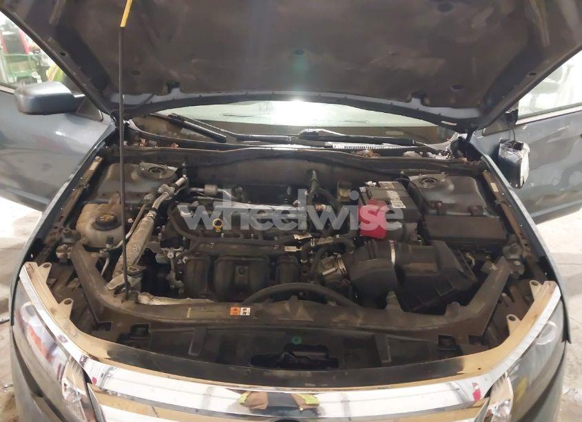 Photo 10 of 2011 Ford Fusion SE (VIN 3FAHP0HA6BR200739)