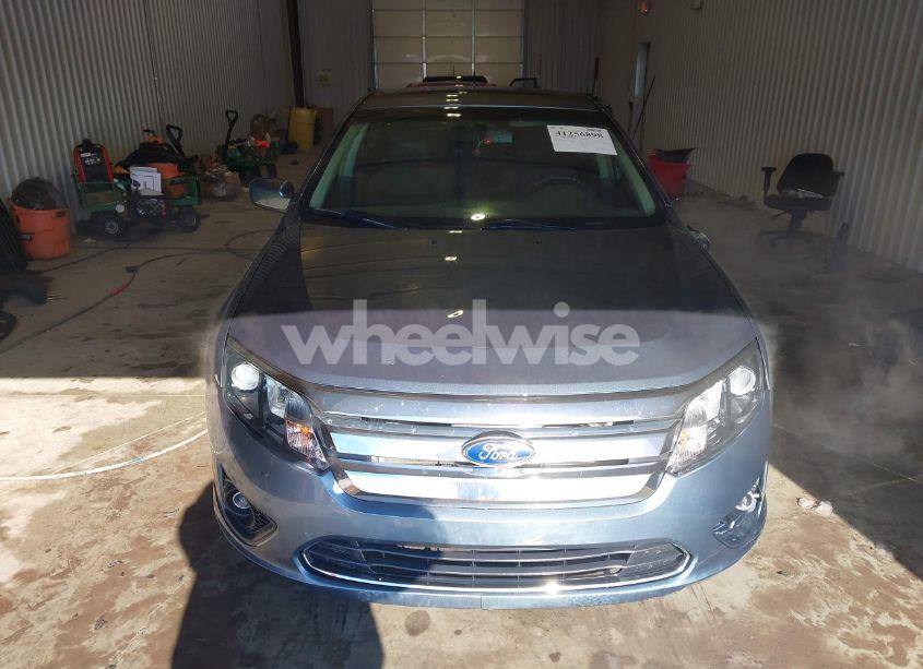 Photo 12 of 2011 Ford Fusion SE (VIN 3FAHP0HA6BR200739)