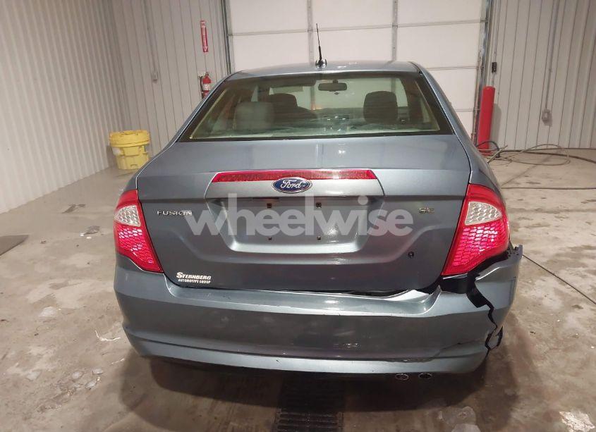 Photo 16 of 2011 Ford Fusion SE (VIN 3FAHP0HA6BR200739)