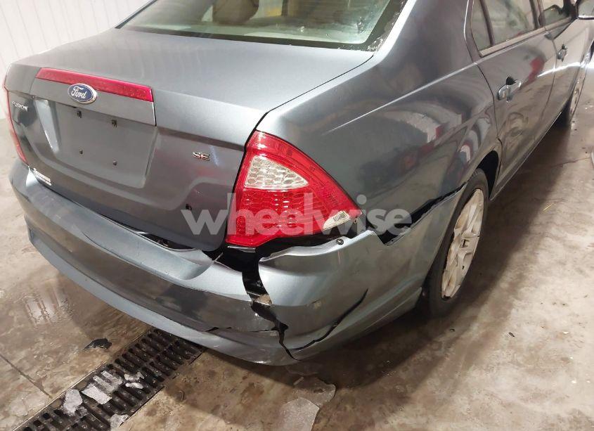 Photo 18 of 2011 Ford Fusion SE (VIN 3FAHP0HA6BR200739)