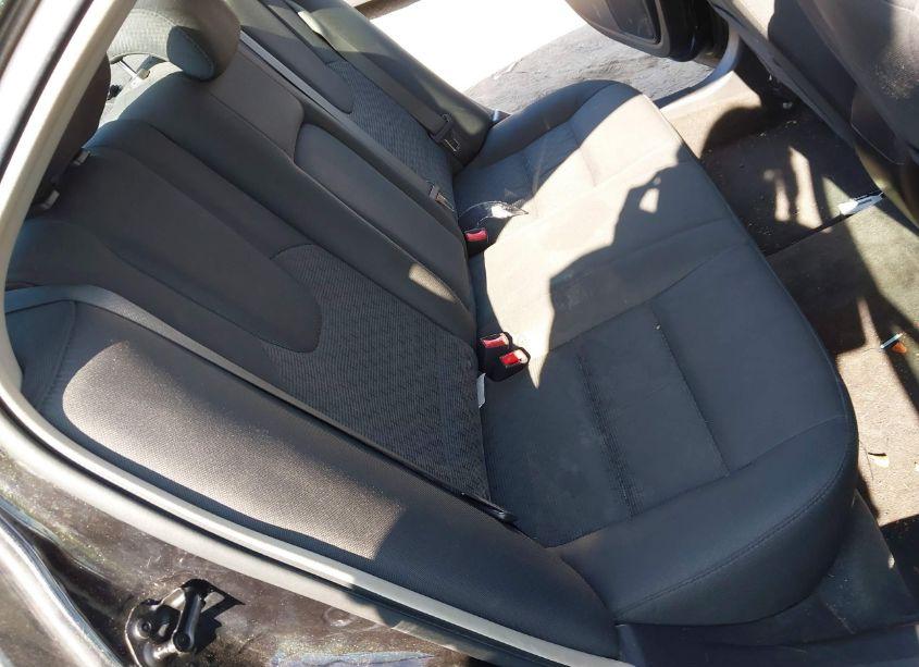 Photo 8 of 2011 Ford Fusion SE (VIN 3FAHP0HA6BR211479)