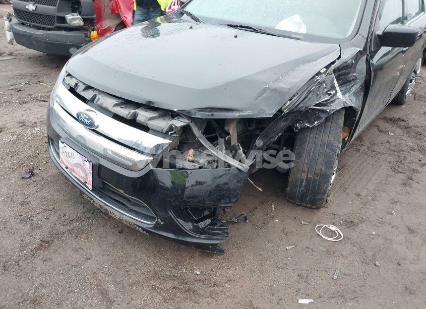 Photo 6 of 2011 Ford Fusion SE (VIN 3FAHP0HA6BR247446)