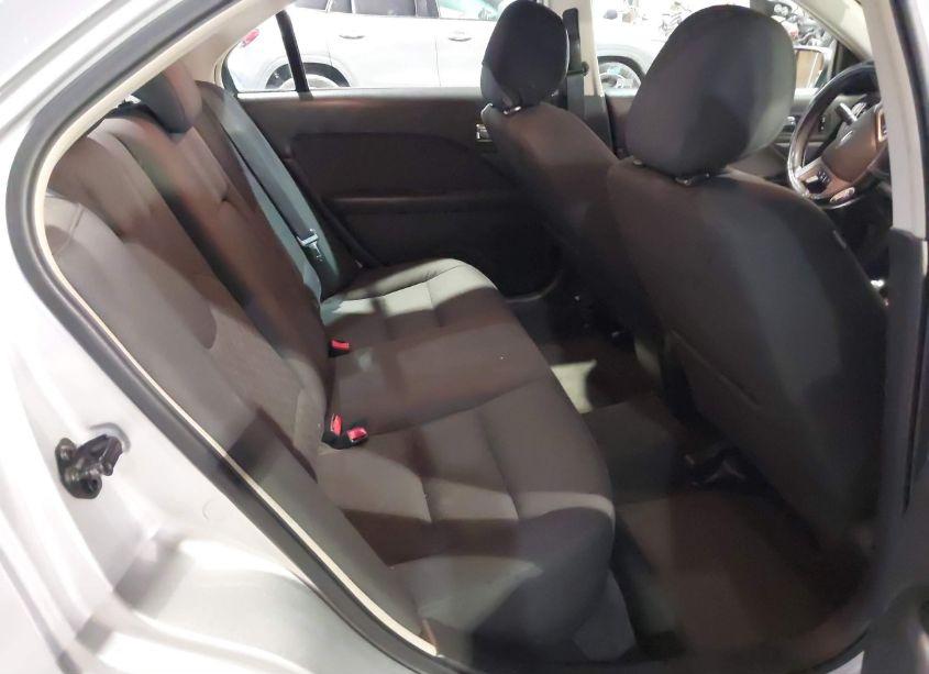 Photo 8 of 2011 Ford Fusion SE (VIN 3FAHP0HA6BR254672)