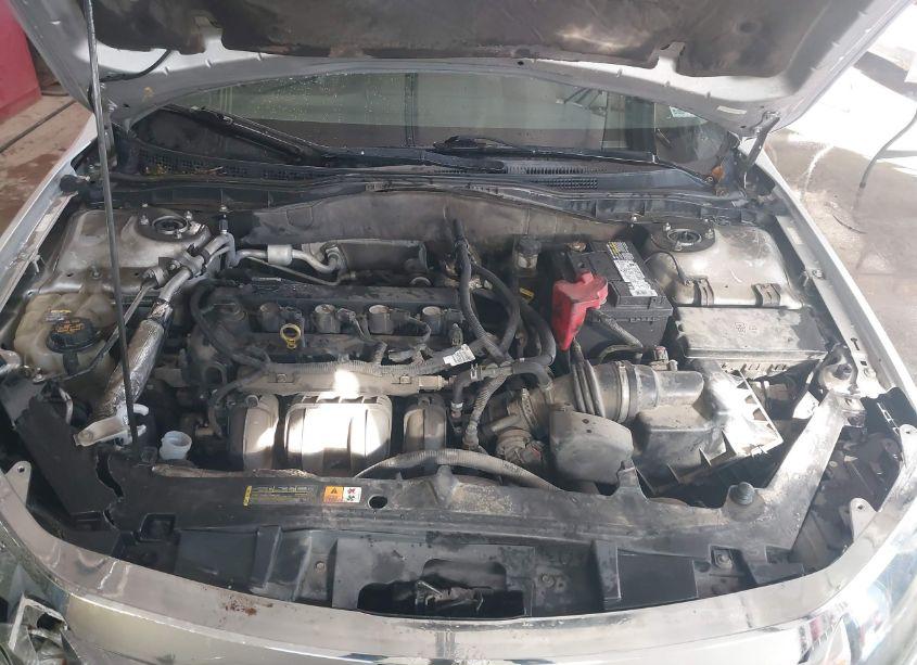 Photo 10 of 2011 Ford Fusion SE (VIN 3FAHP0HA6BR257622)
