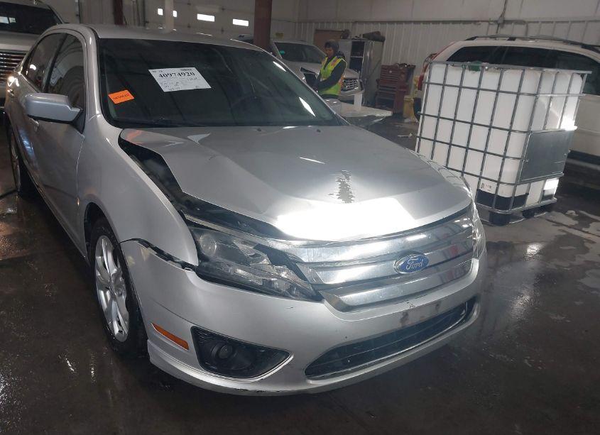 Photo 6 of 2011 Ford Fusion SE (VIN 3FAHP0HA6BR257622)