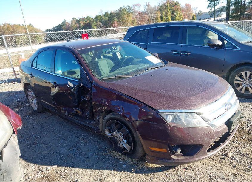 2011 Ford Fusion SE (VIN 3FAHP0HA6BR263176) main photo