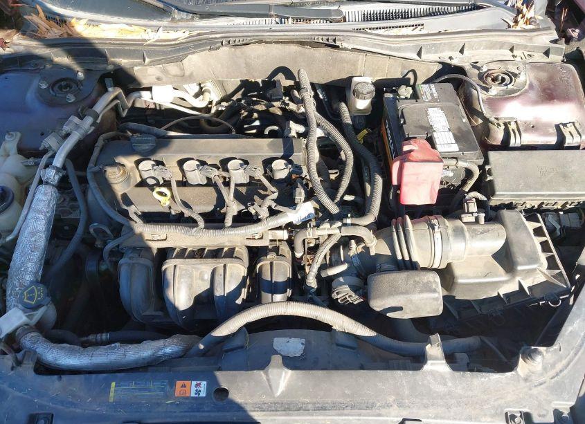 Photo 10 of 2011 Ford Fusion SE (VIN 3FAHP0HA6BR263176)