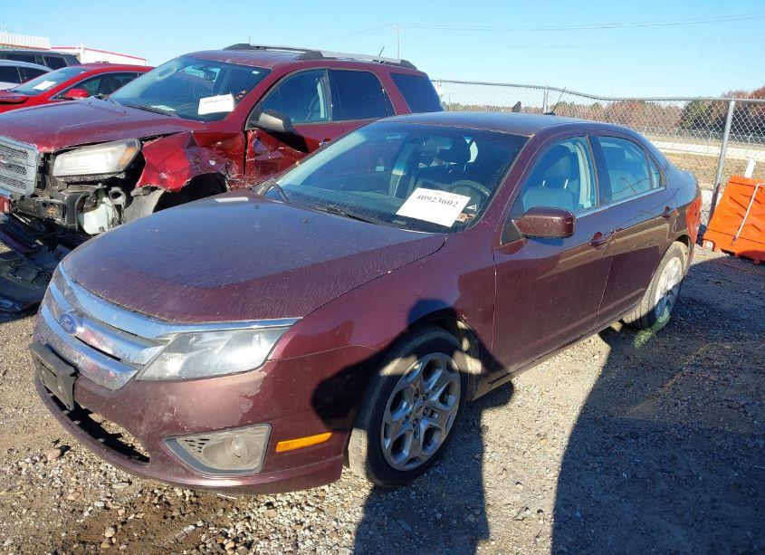 Photo 2 of 2011 Ford Fusion SE (VIN 3FAHP0HA6BR263176)