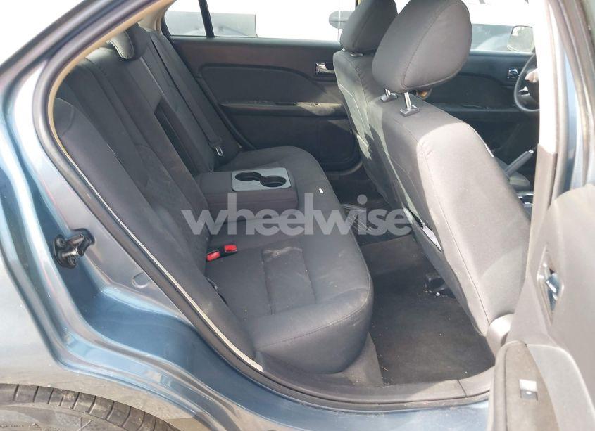 Photo 8 of 2011 Ford Fusion SE (VIN 3FAHP0HA6BR289955)