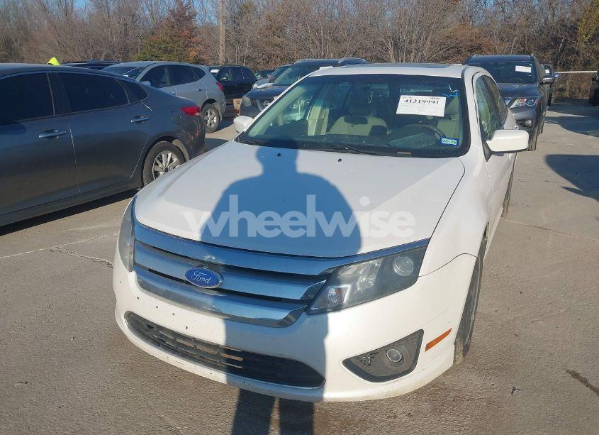 Photo 6 of 2011 Ford Fusion SE (VIN 3FAHP0HA6BR297893)