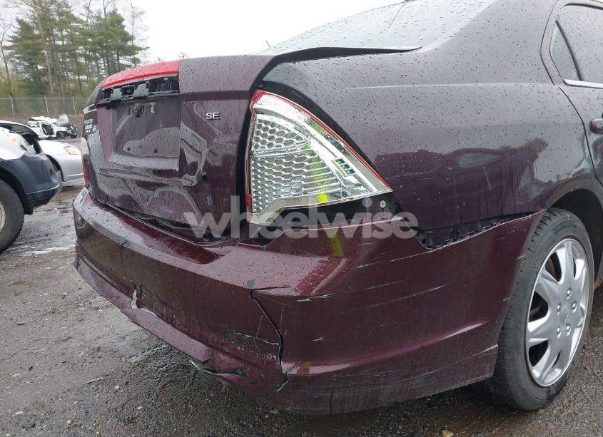 Photo 15 of 2011 Ford Fusion SE (VIN 3FAHP0HA6BR320878)