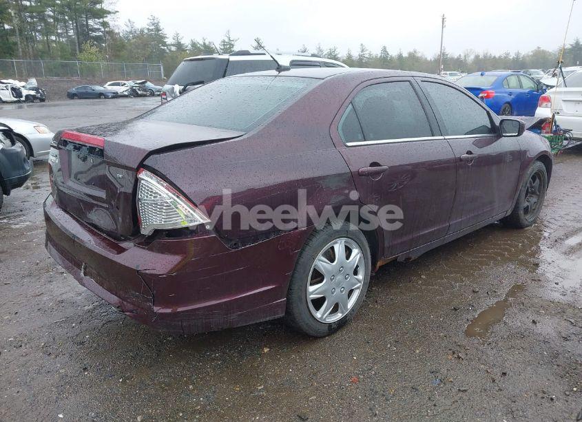 Photo 4 of 2011 Ford Fusion SE (VIN 3FAHP0HA6BR320878)