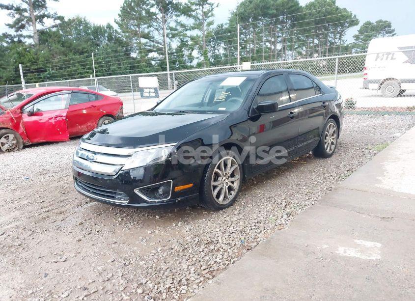 Photo 2 of 2012 Ford Fusion SE (VIN 3FAHP0HA6CR112548)