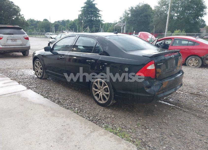 Photo 3 of 2012 Ford Fusion SE (VIN 3FAHP0HA6CR112548)