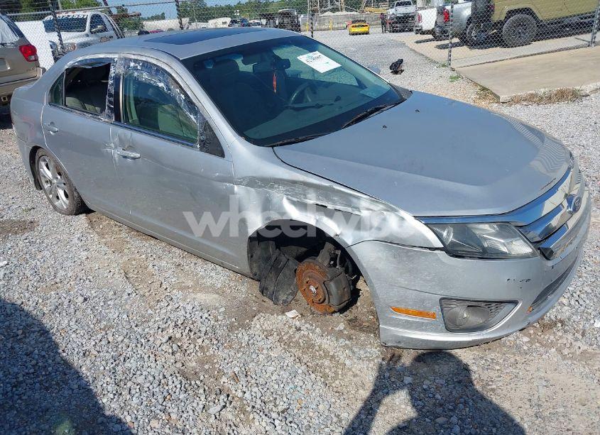 2012 Ford Fusion SE (VIN 3FAHP0HA6CR125980) main photo