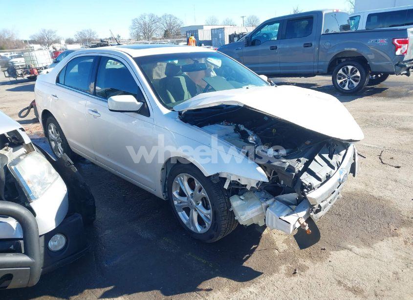 2012 Ford Fusion SE (VIN 3FAHP0HA6CR134761) main photo