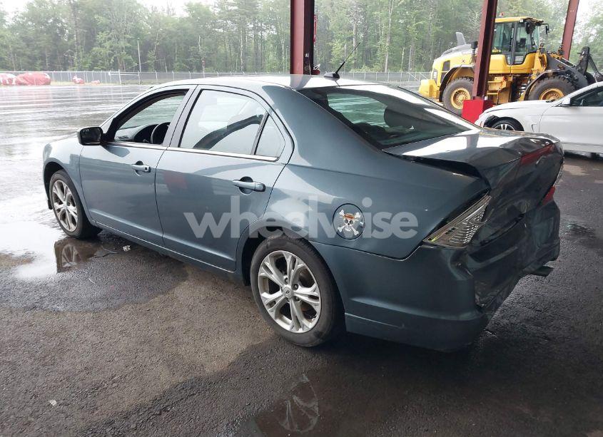 Photo 3 of 2012 Ford Fusion SE (VIN 3FAHP0HA6CR147798)