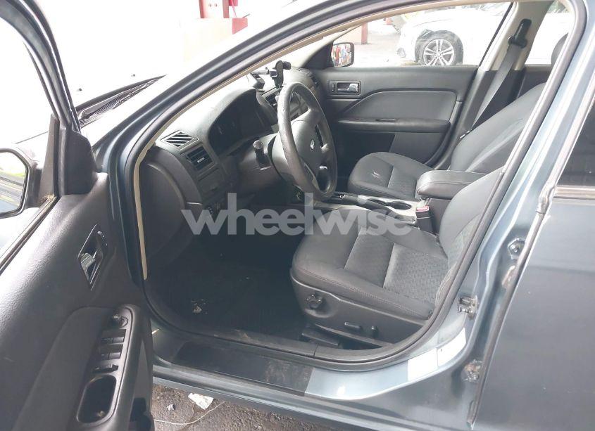 Photo 5 of 2012 Ford Fusion SE (VIN 3FAHP0HA6CR147798)