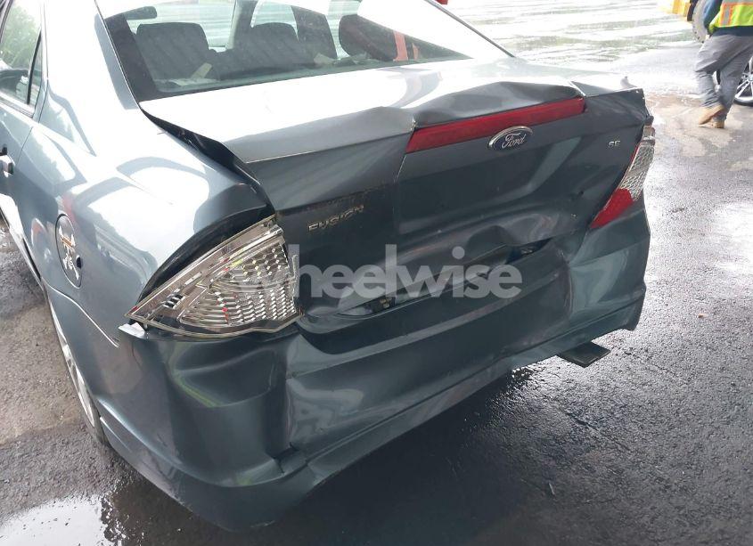 Photo 6 of 2012 Ford Fusion SE (VIN 3FAHP0HA6CR147798)