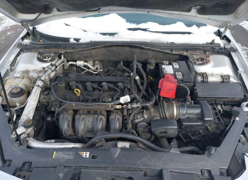 Photo 10 of 2012 Ford Fusion SE (VIN 3FAHP0HA6CR148109)