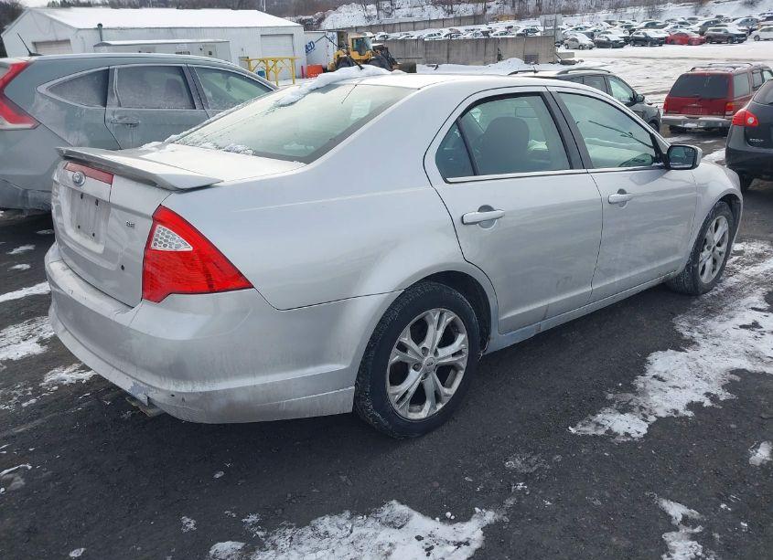 Photo 4 of 2012 Ford Fusion SE (VIN 3FAHP0HA6CR148109)